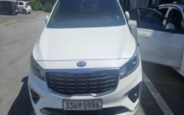 뉴카니발 중고차 더 뉴 카니발 디젤 9인승 프레스티지 매물 사진 18 - 2019/12 97,147km